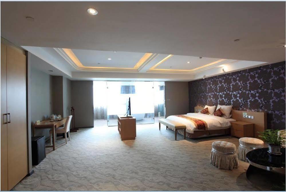 Vienna International Hongkou Guangyue Road Hotel
