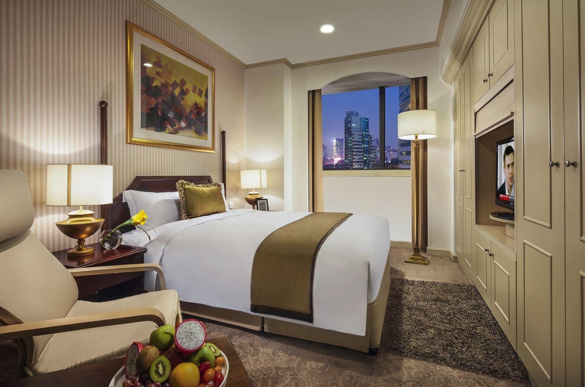 Aparthotel Green Court City Center, 4*