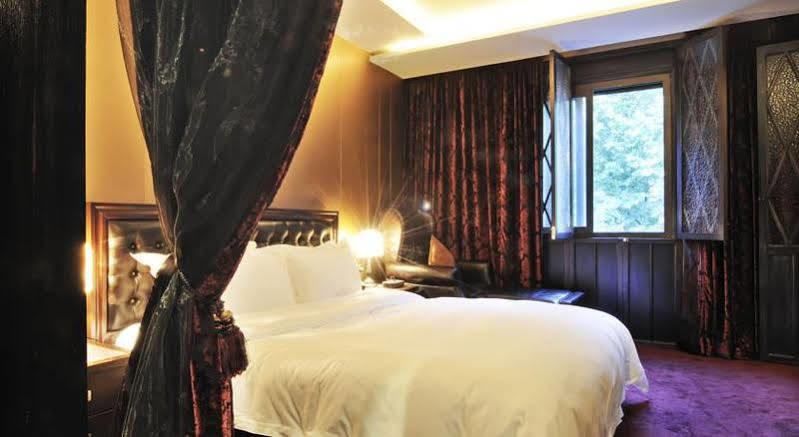Khách sạn Casa Serena And 4*