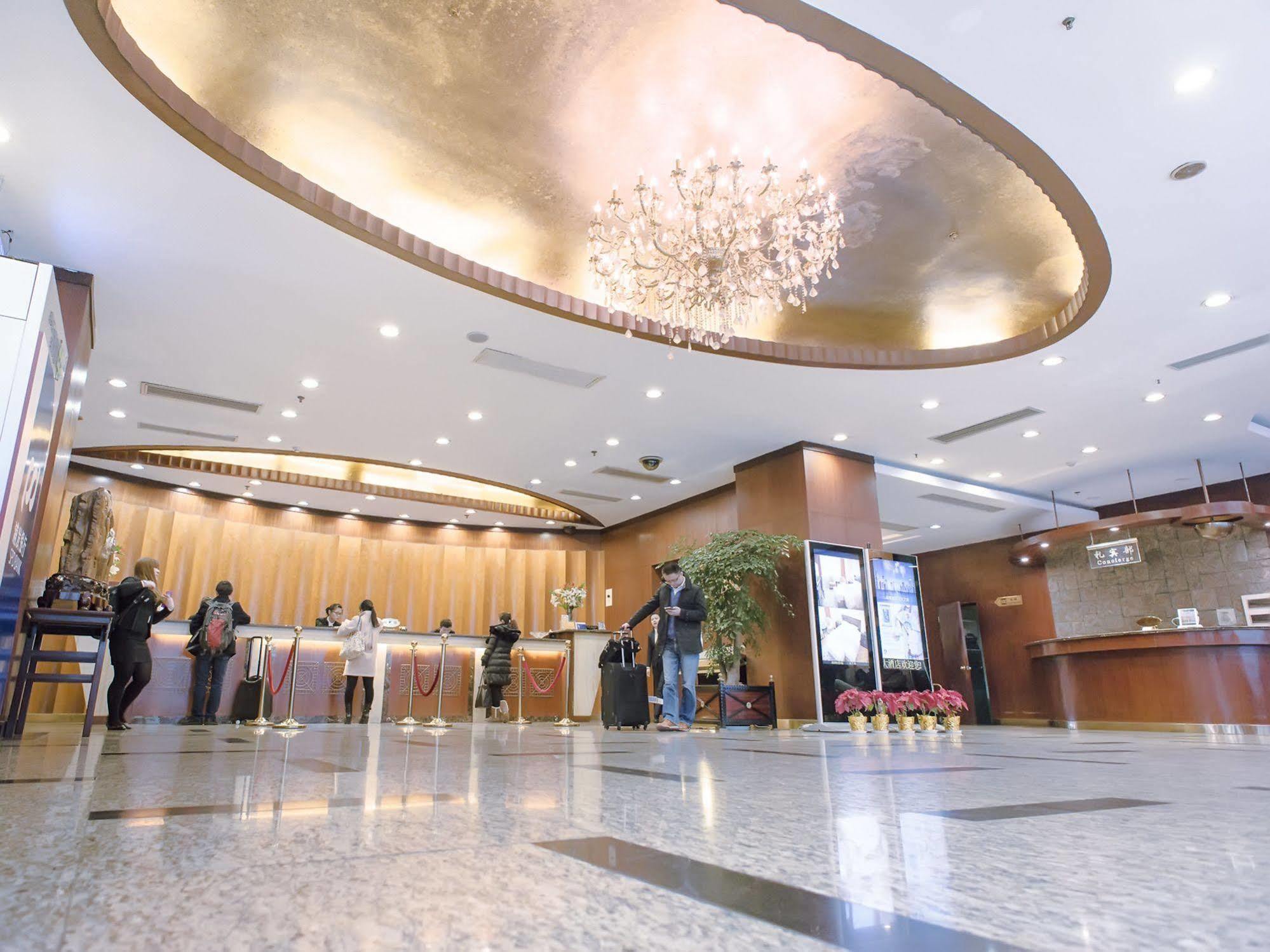 Charms Otel 3*