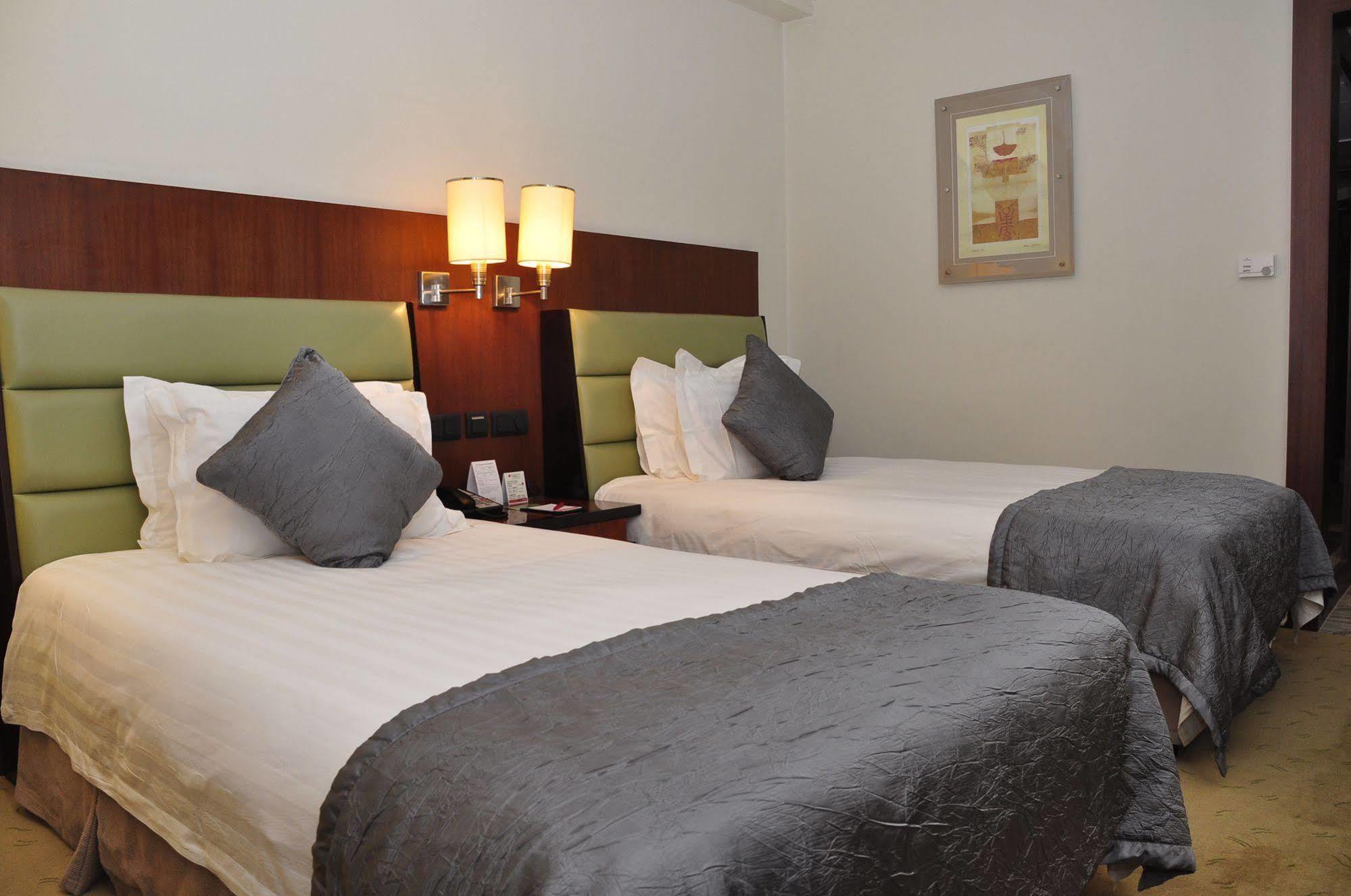 Ramada Plaza Pudong 4* Shanghai