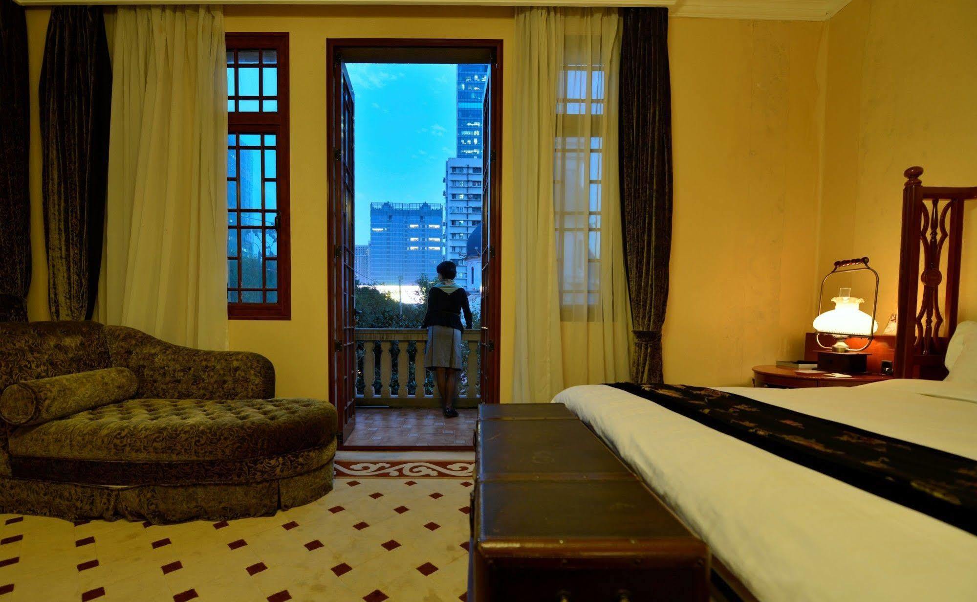 Mansion Hotel