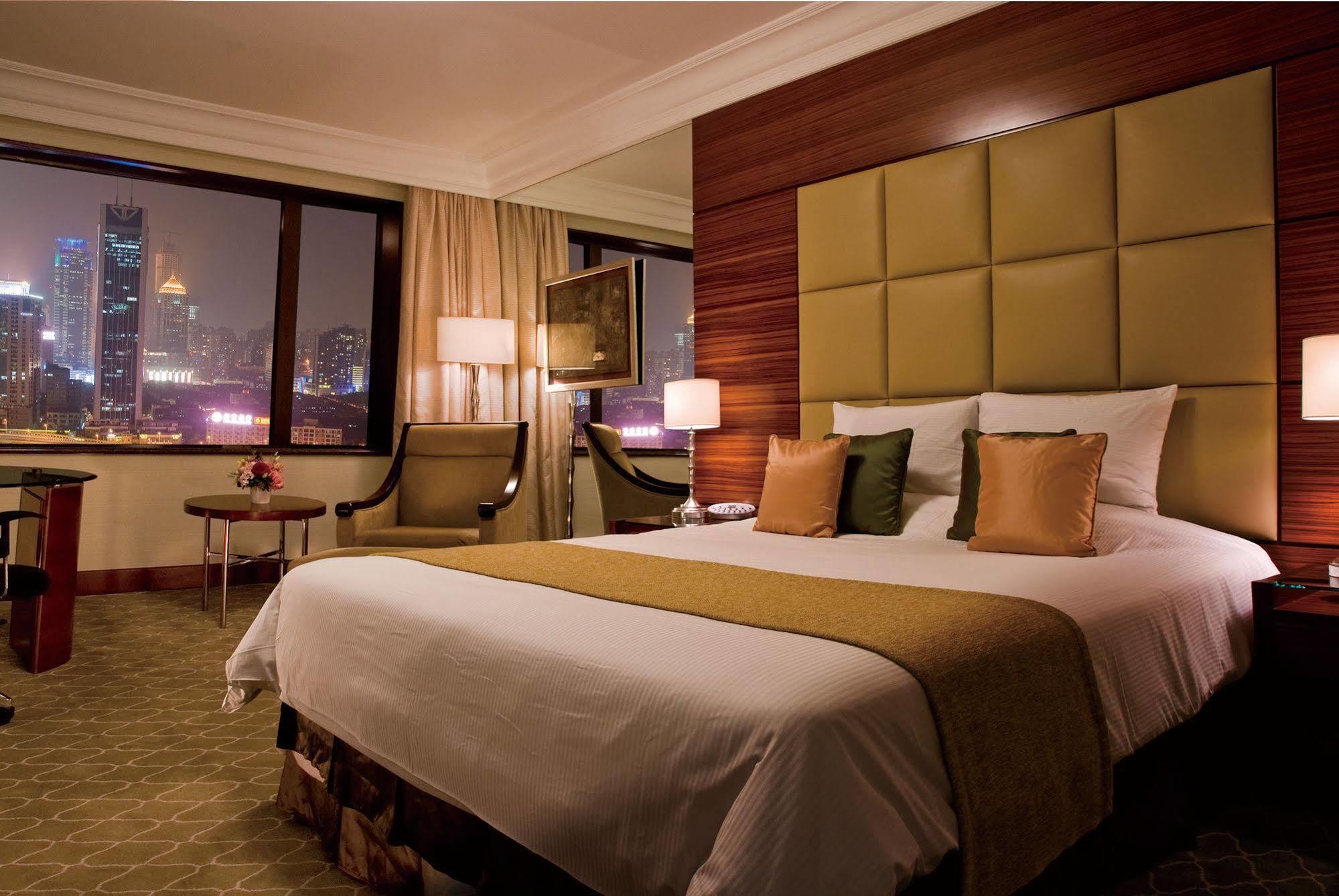 Okura Garden Khách sạn 5*