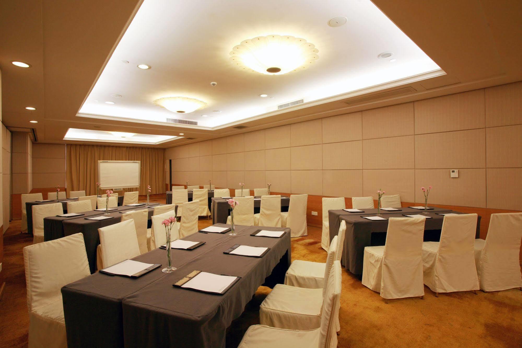City Hotel Shanghai Hotel Shanghái