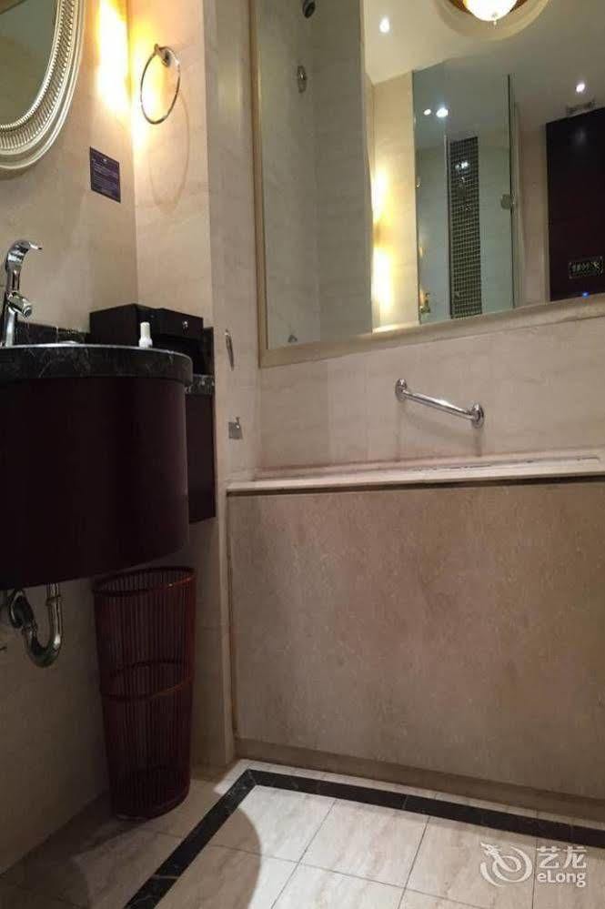 Blue Horizon Royal Parklane International 4*