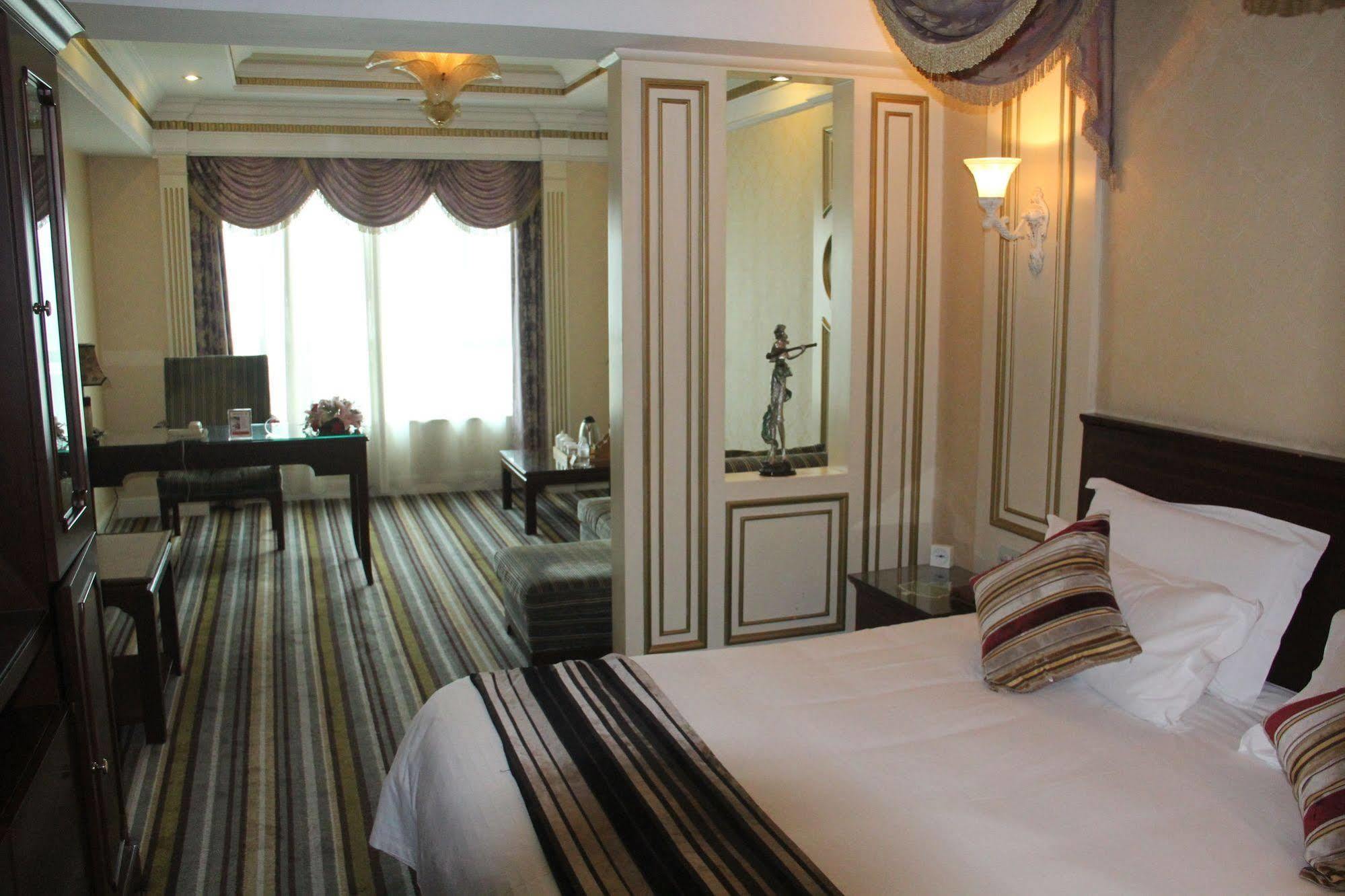 Hotel The Seagull On The Bund 4*