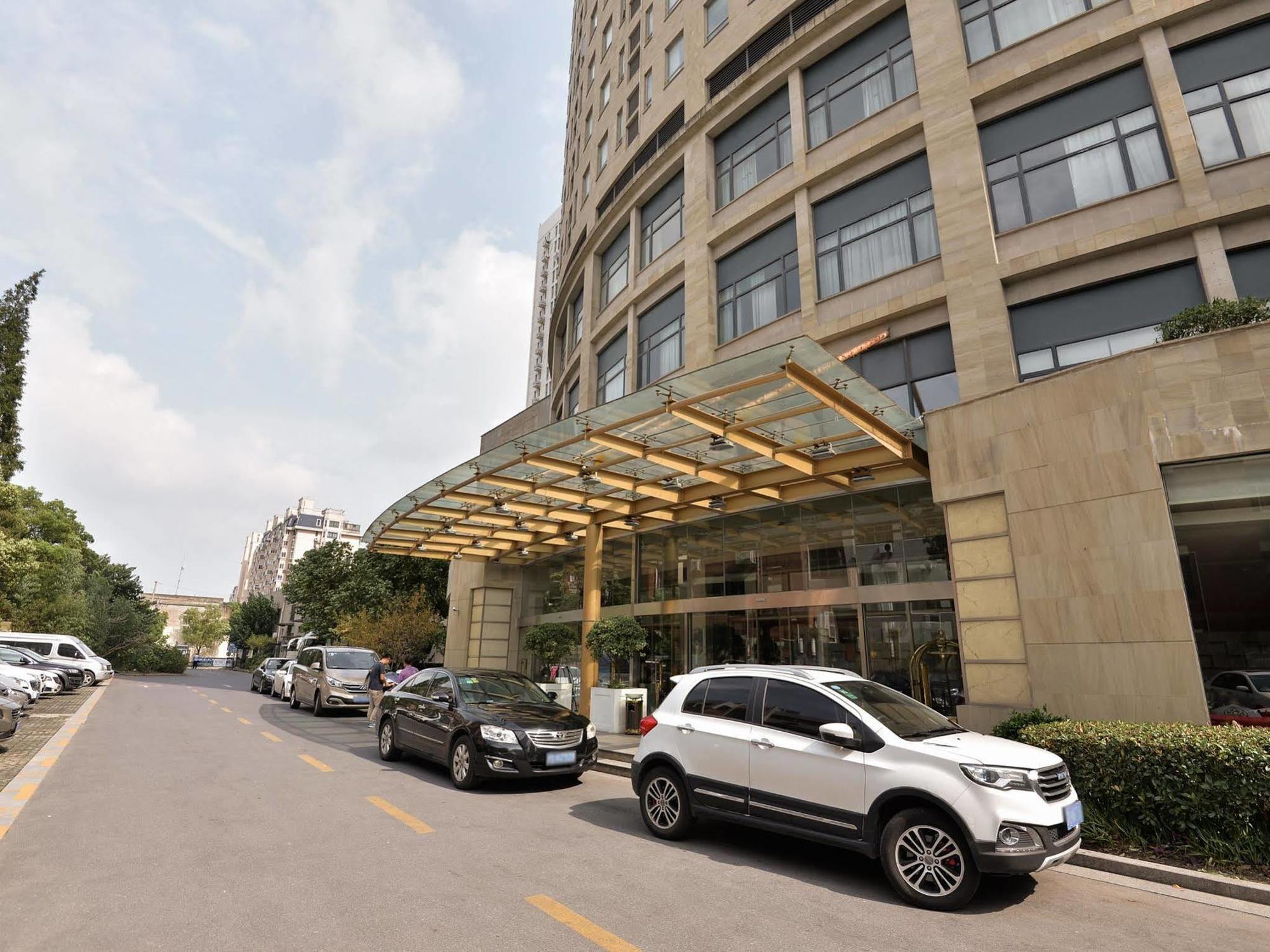 Hotel Ramada Wujiaochang