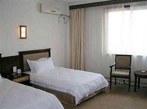 Topsun On The Bund 4*