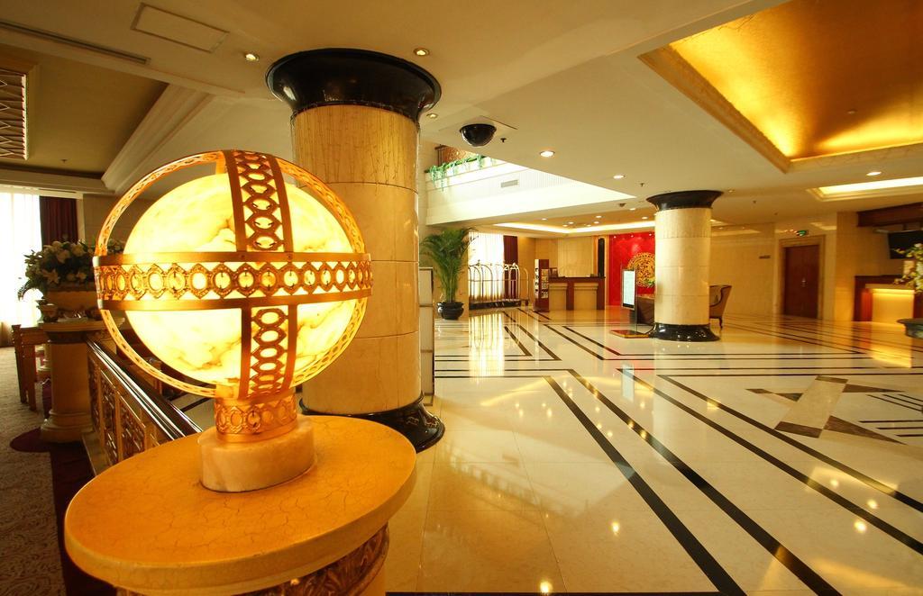 Best Western New Century Hotel 4*