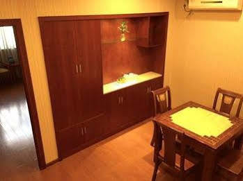 Greentree Songjiang Wanda Plaza Rongmei Road Express 2* Shanghai