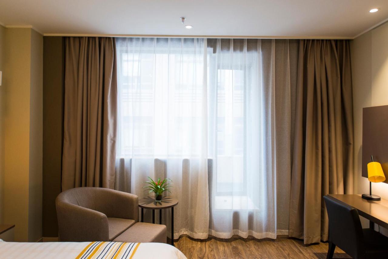 Xujiahui Branch Otel 3*