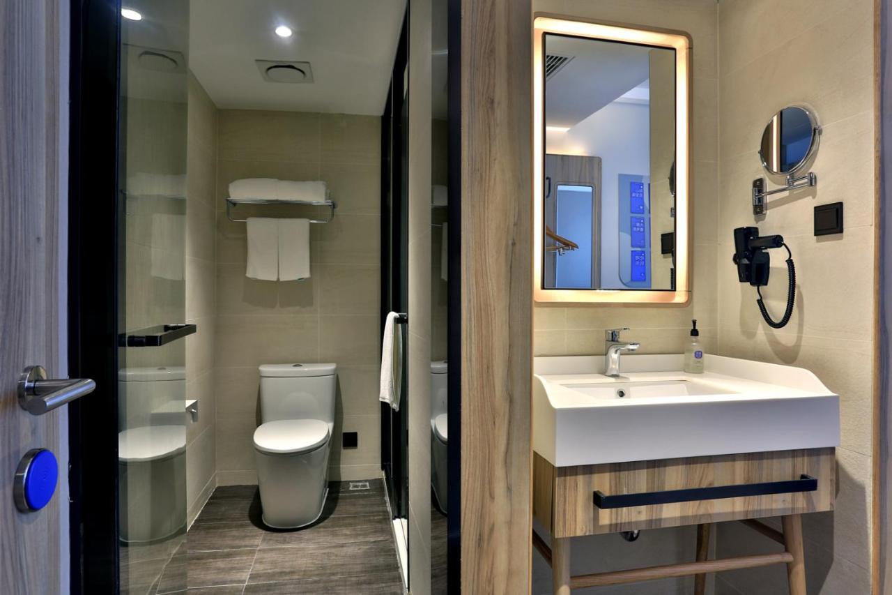 Hanting Hotel Shanghai North Bund Hailun Road