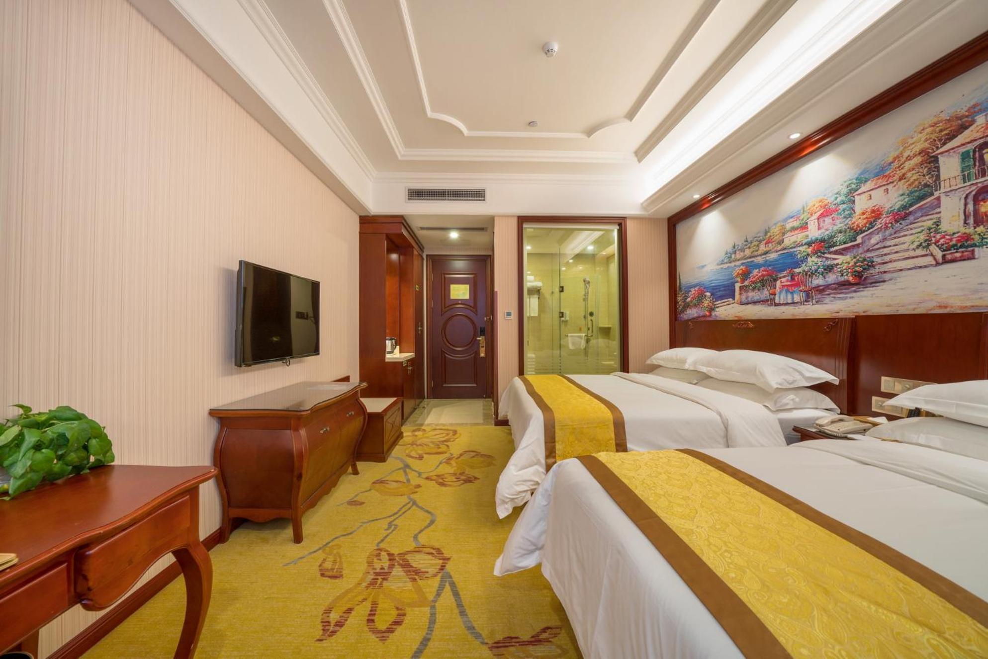 Hotel Ramada Encore York 4*
