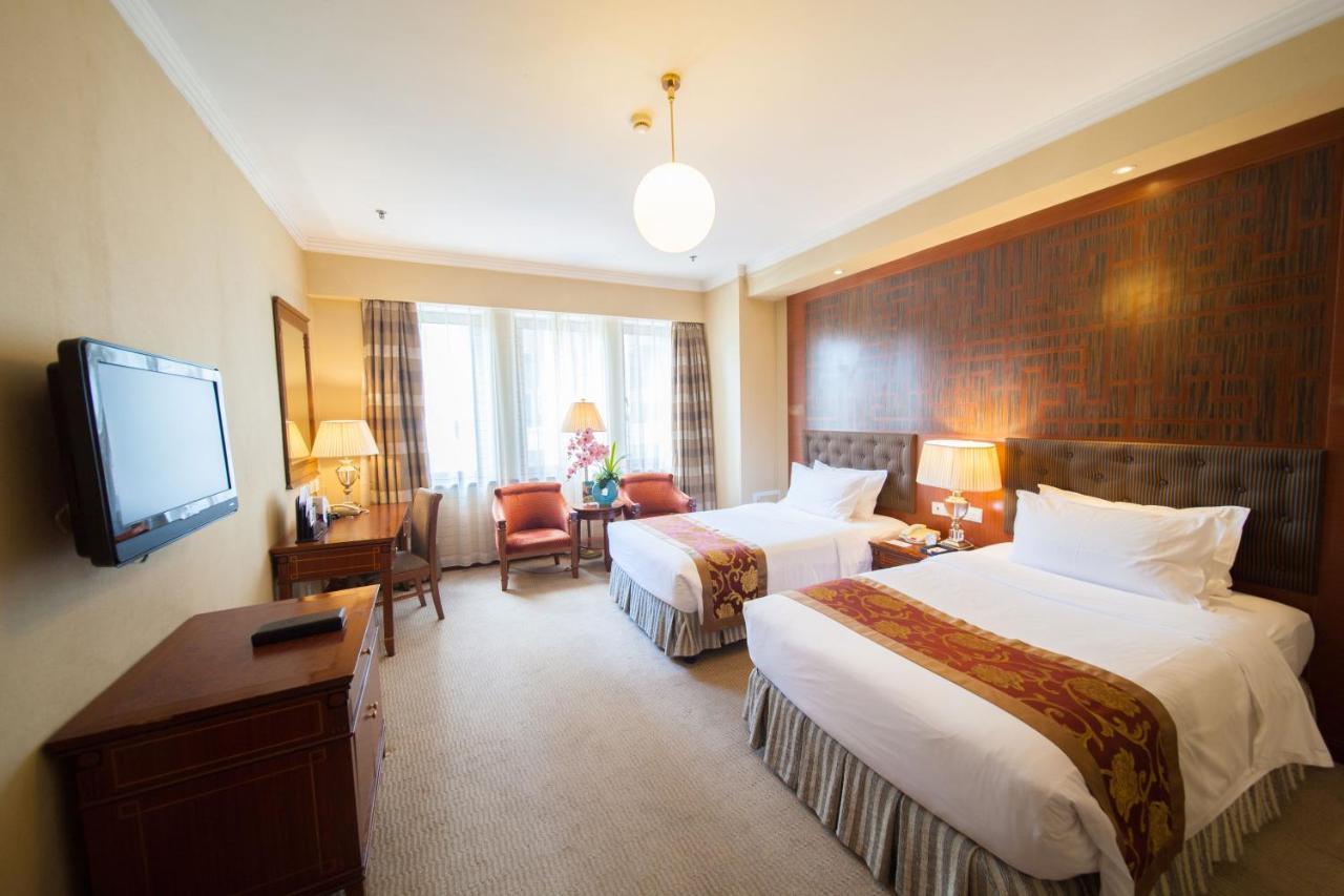 Otel Jin Jiang Park 4*