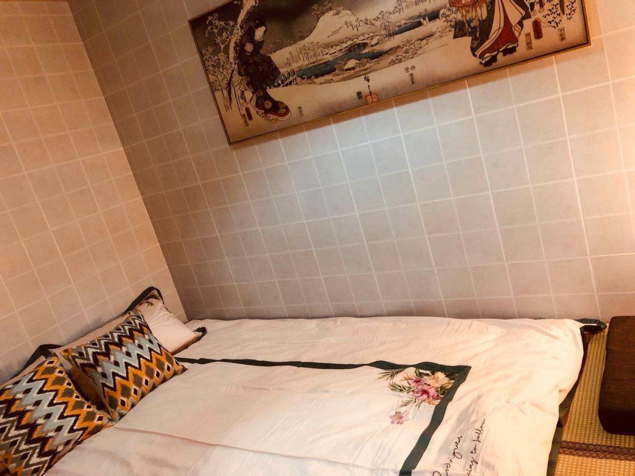 Henry's - People Square Apartment Shanghai