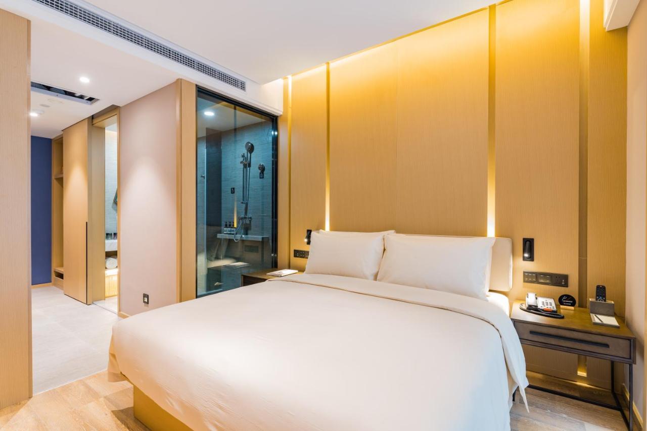 Atour S Oriental Pearl Tower Hotel 4*