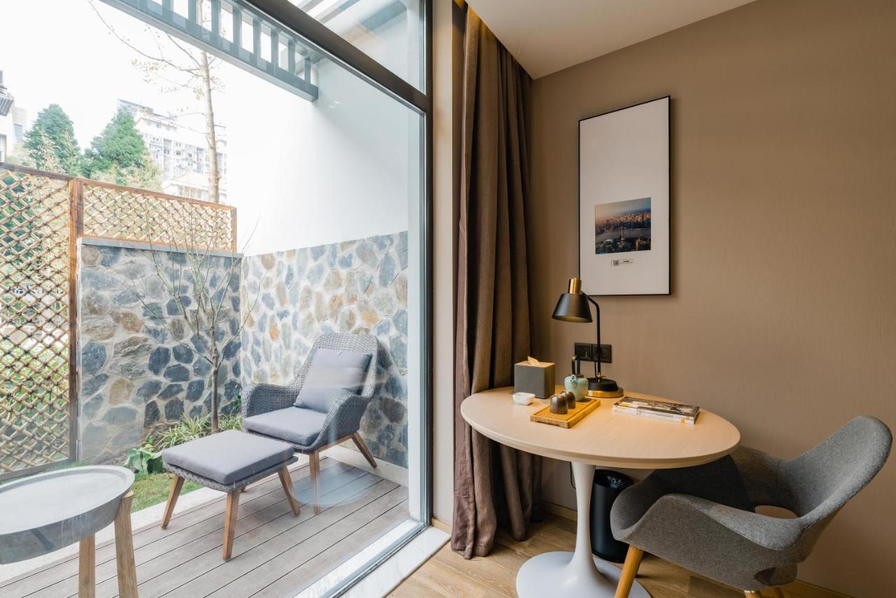 Hotel Atour S Oriental Pearl Tower 4*