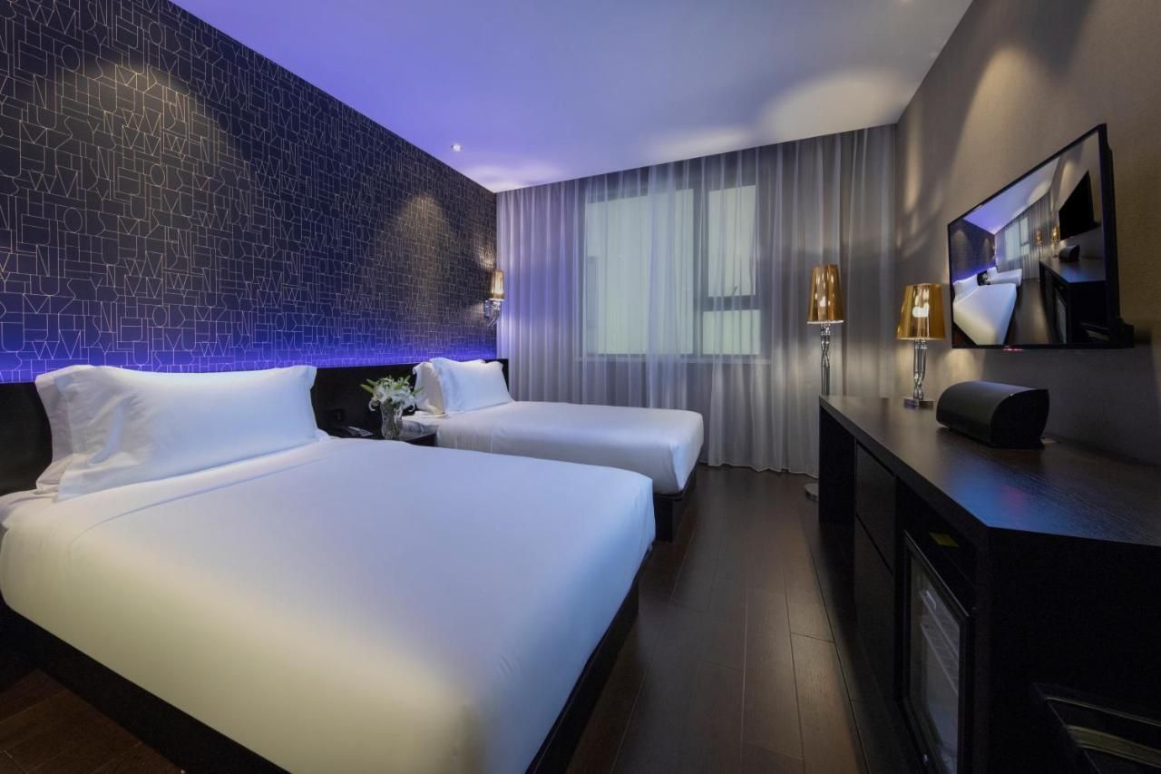 Orange Select Pudong Airport Branch 3*
