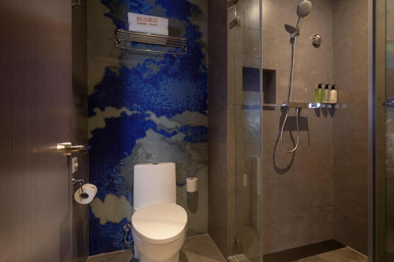 Orange Select Pudong Airport Branch Hotel 3*