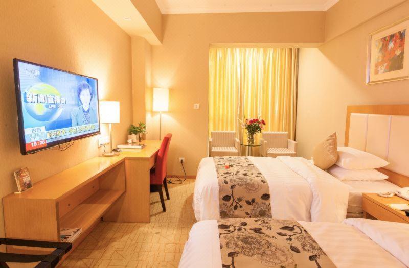 Days Hongkou Forture 4*