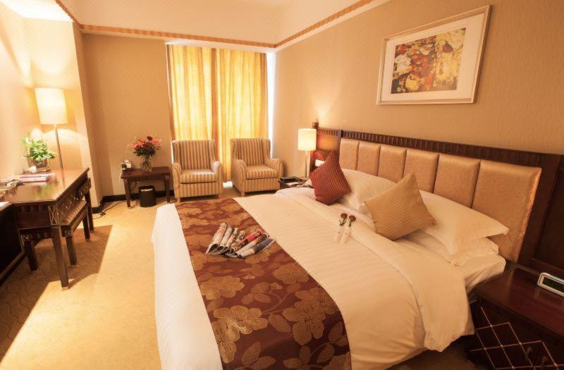 Days Hongkou Forture Hotel 4*