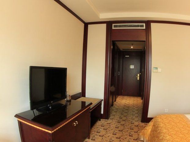 Gem Flower - North Bund Hotel Shanghai