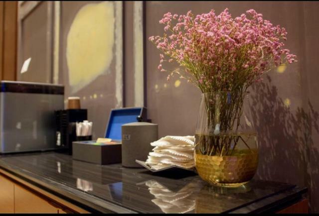 Yitel Premium