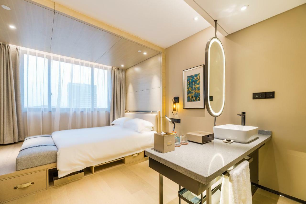 Saymetro Season Zhangjiang Hotel 3*