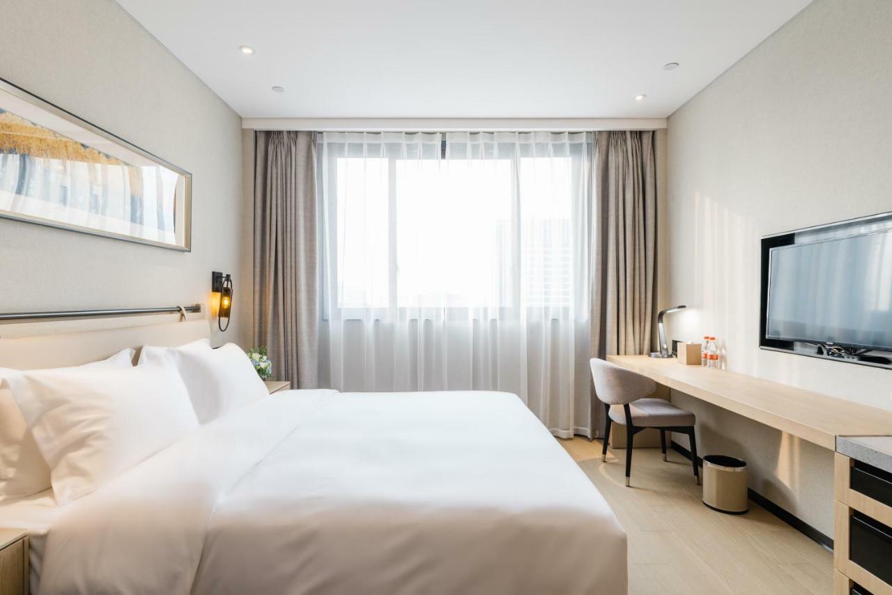 Saymetro Season Zhangjiang Hotel 3*