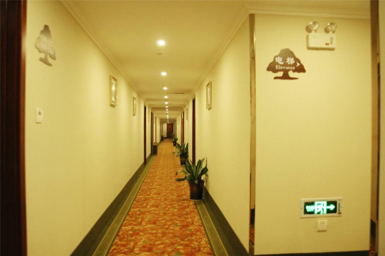 Greentree Minhang District Lianhang Road Subway Station Express Hotel