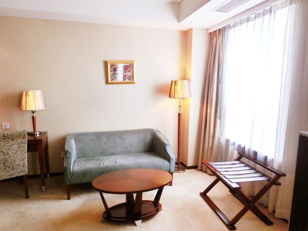 Hotel Ramada Wujiaochang