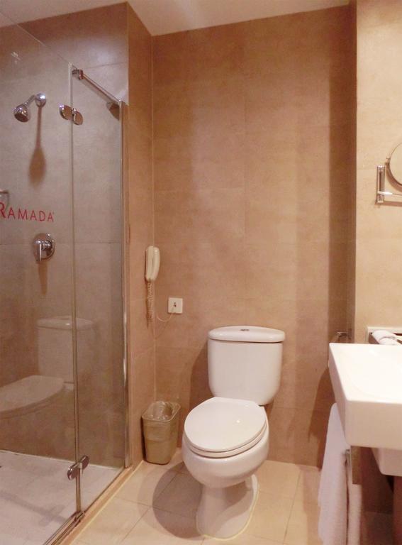 Ramada Wujiaochang Hotel