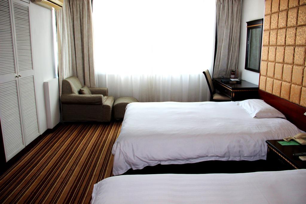 Hotel Rayfont Celebrity & 4*
