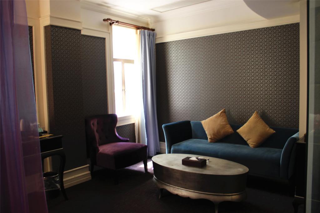 Manhattan Jinling Hotel