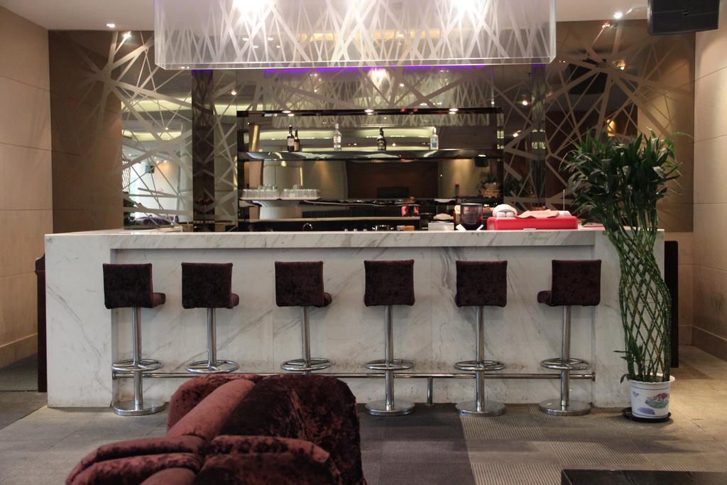 Hotel Graceland International