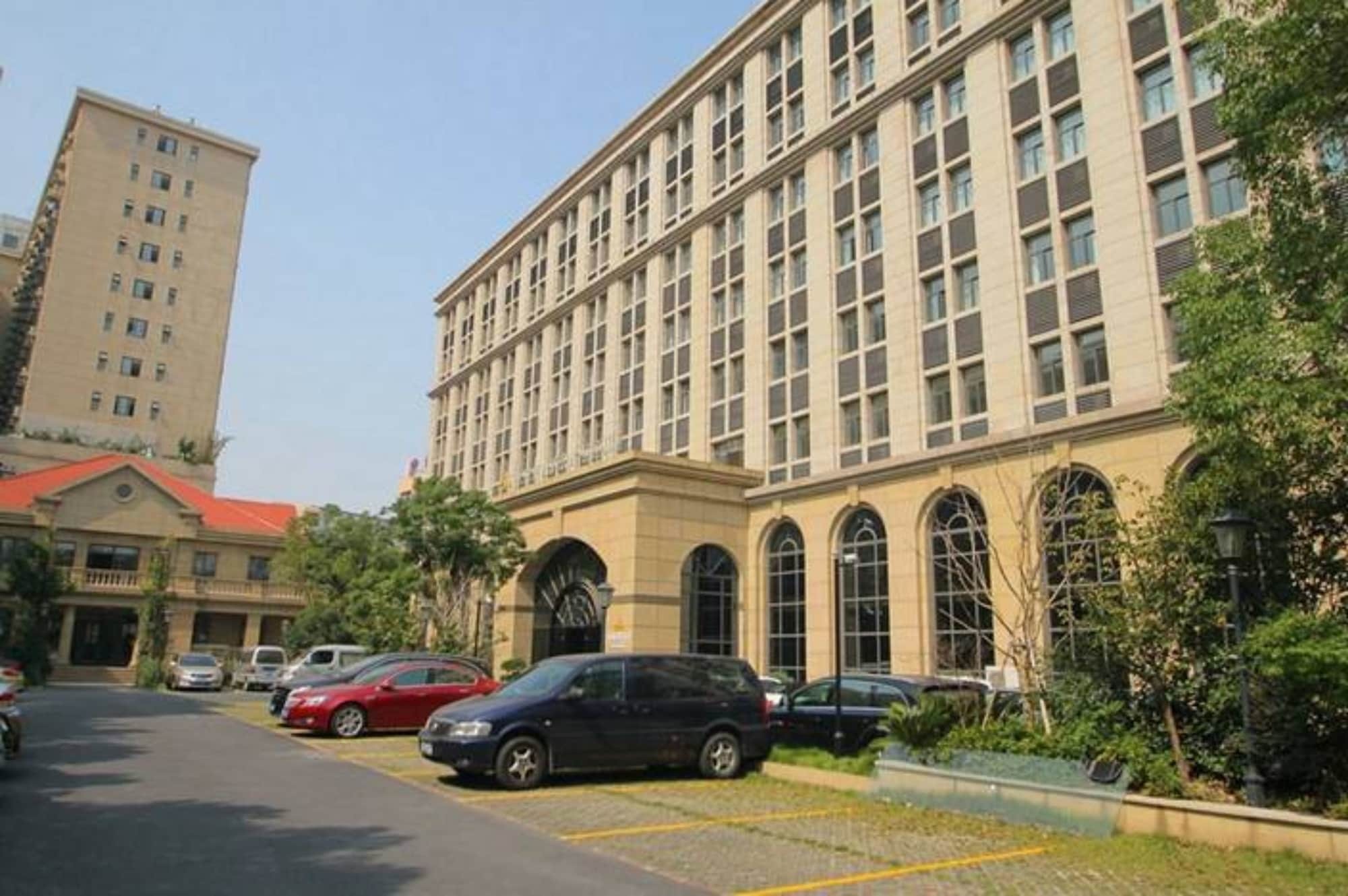 Aparthotel Shine