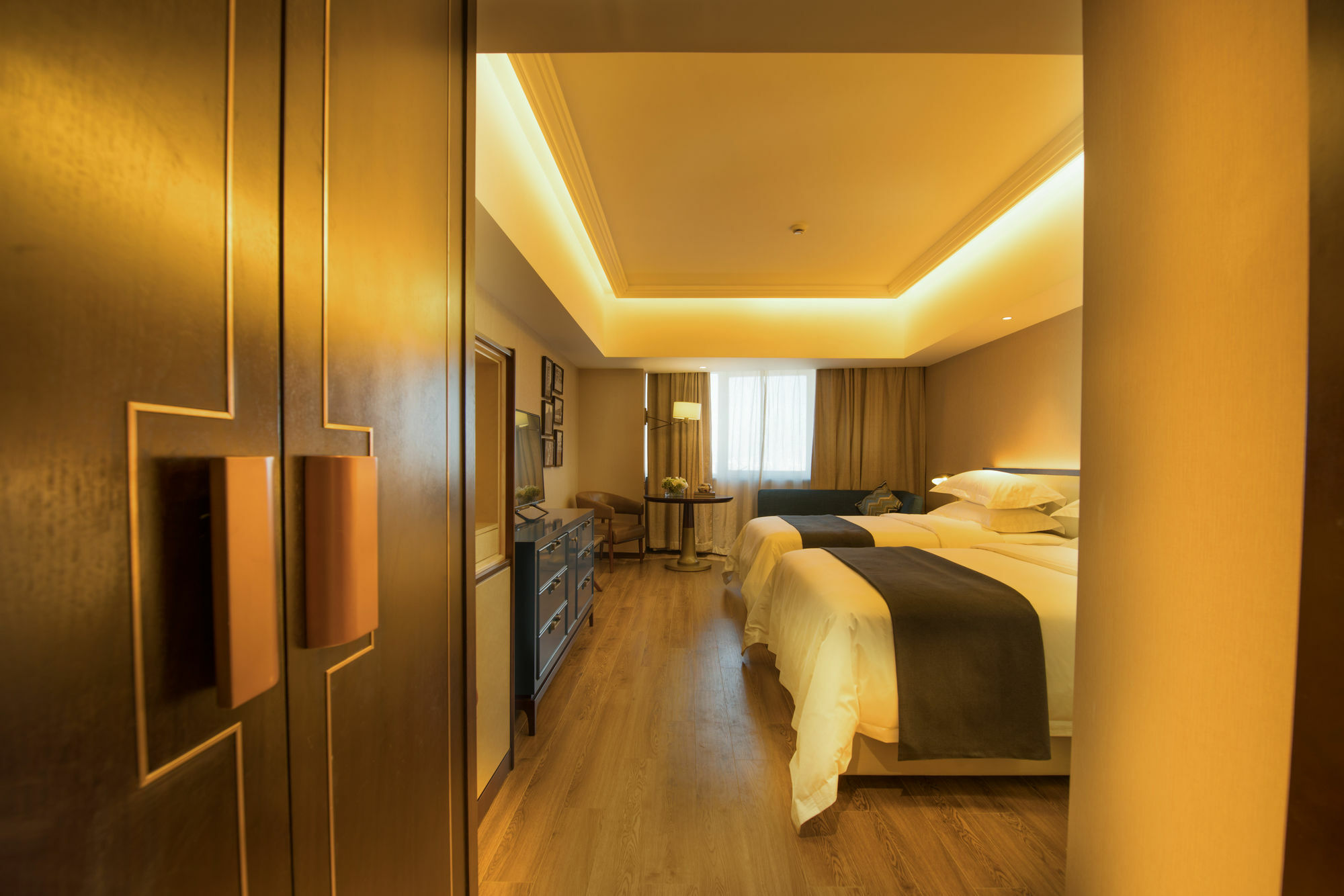 Vienna International Hengshan Road Hotel