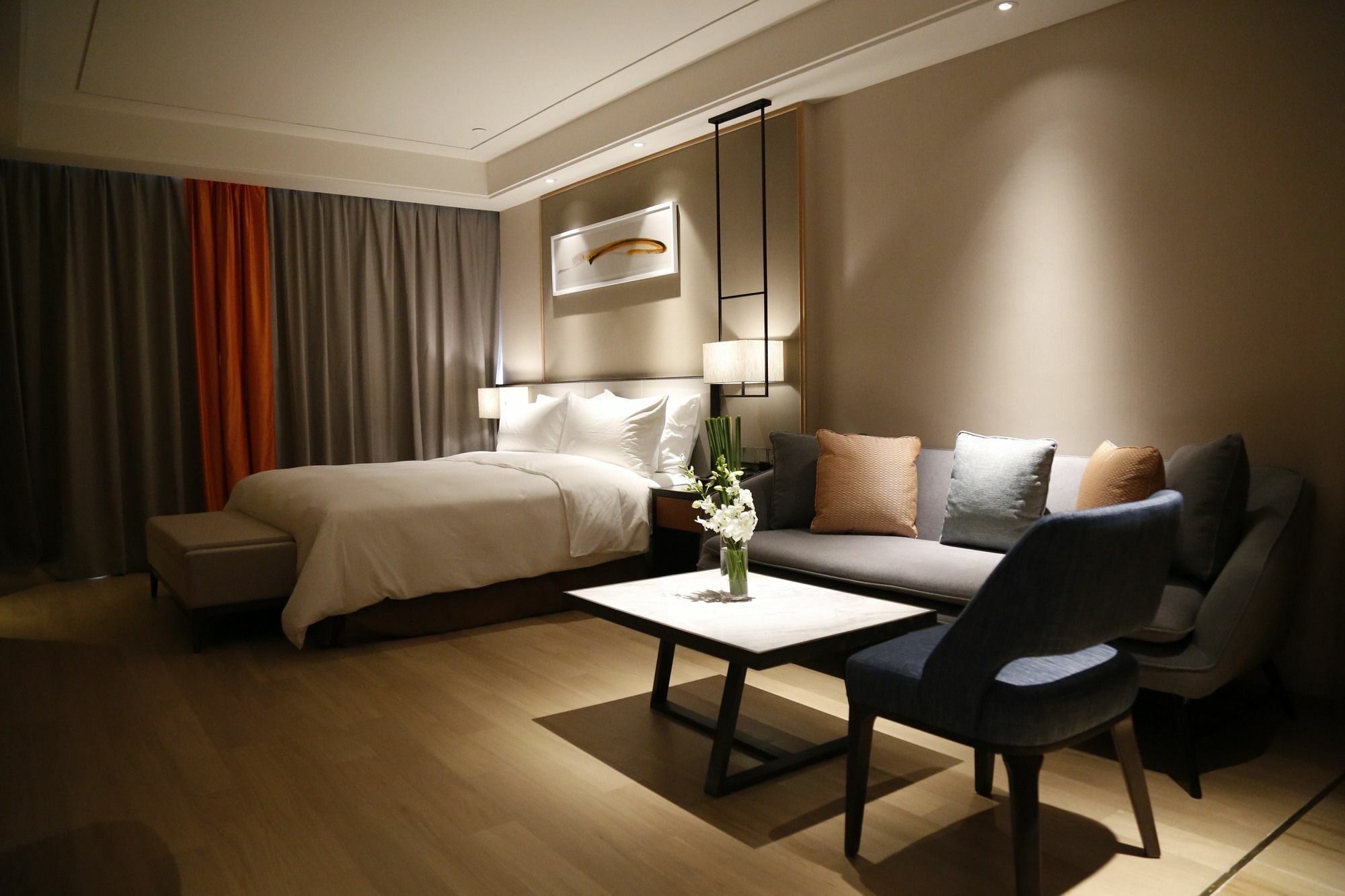 Primus Hongqiao 4*