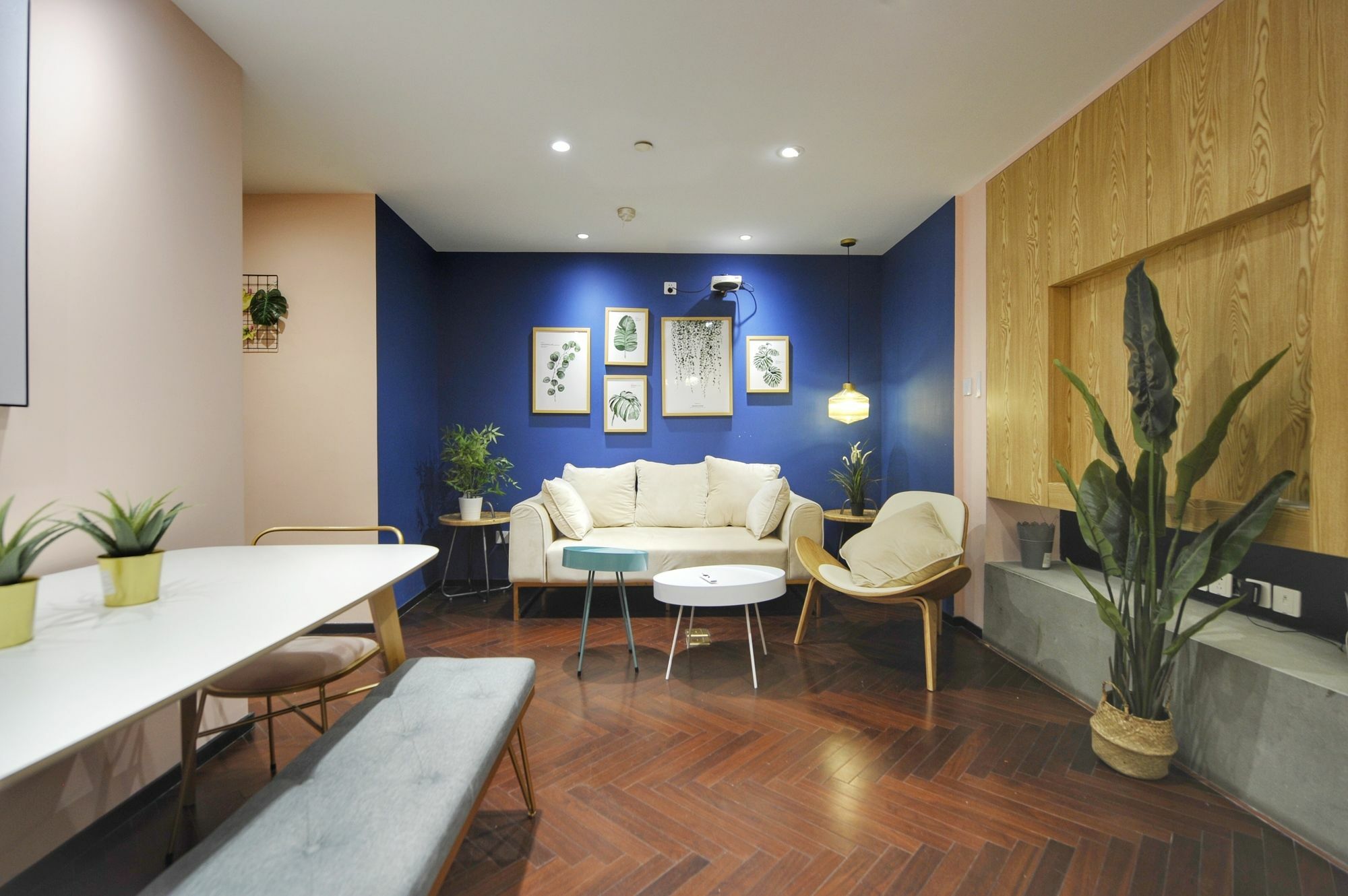 Apartment Hiroom - North Shanxi Road