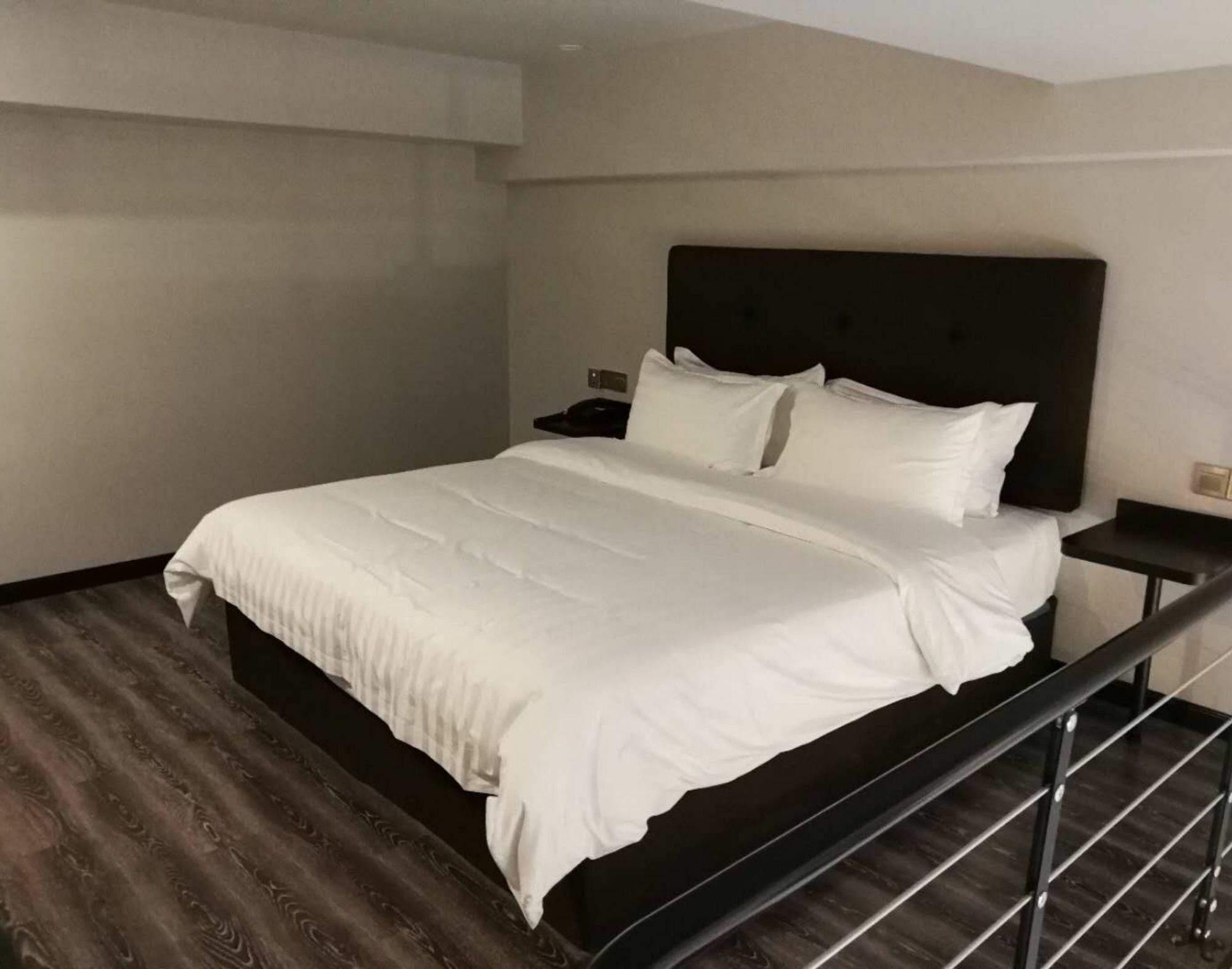 Hotel Star 3*