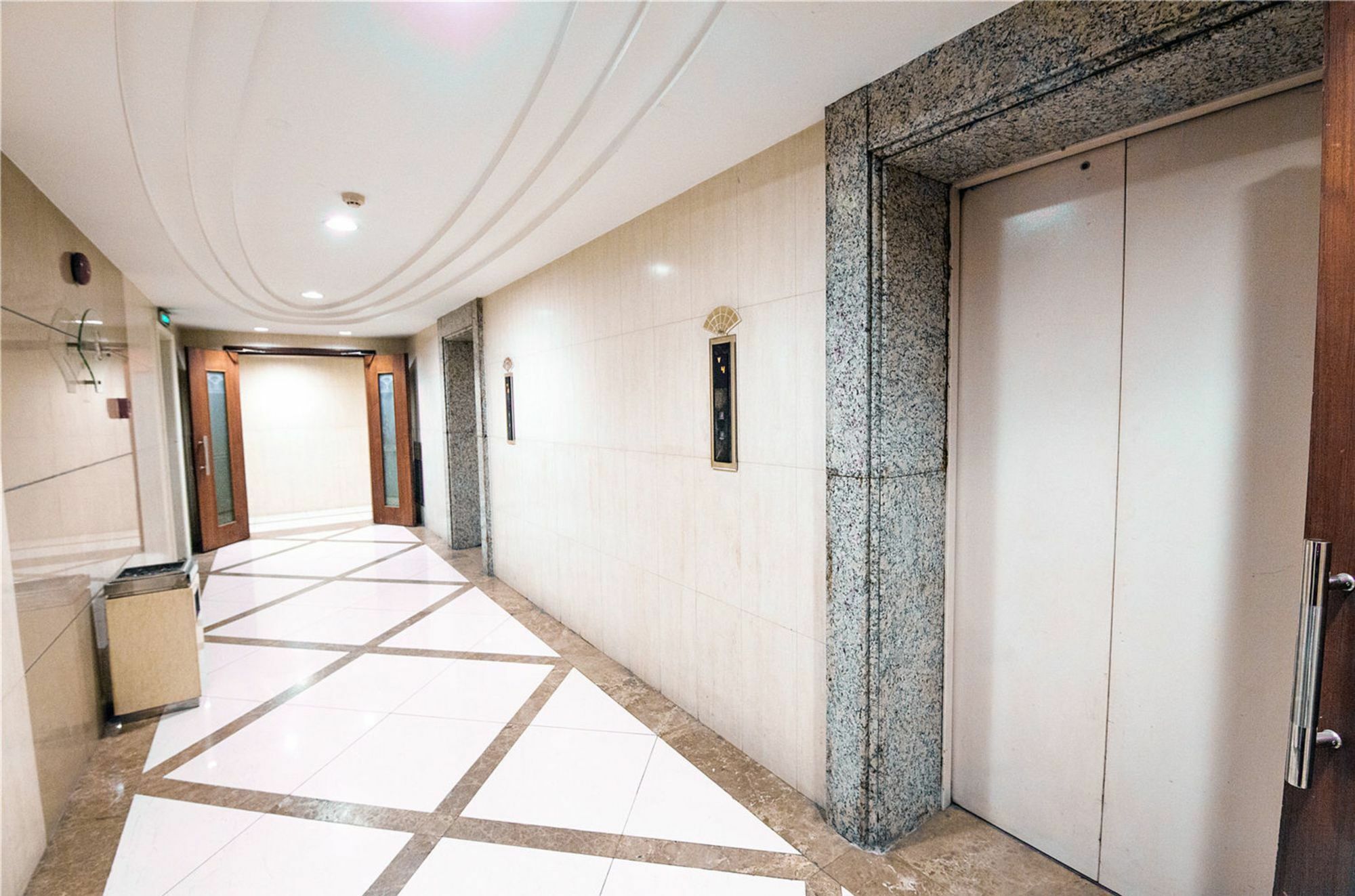 Muyun 3 Bedroom Xuhui Apartment
