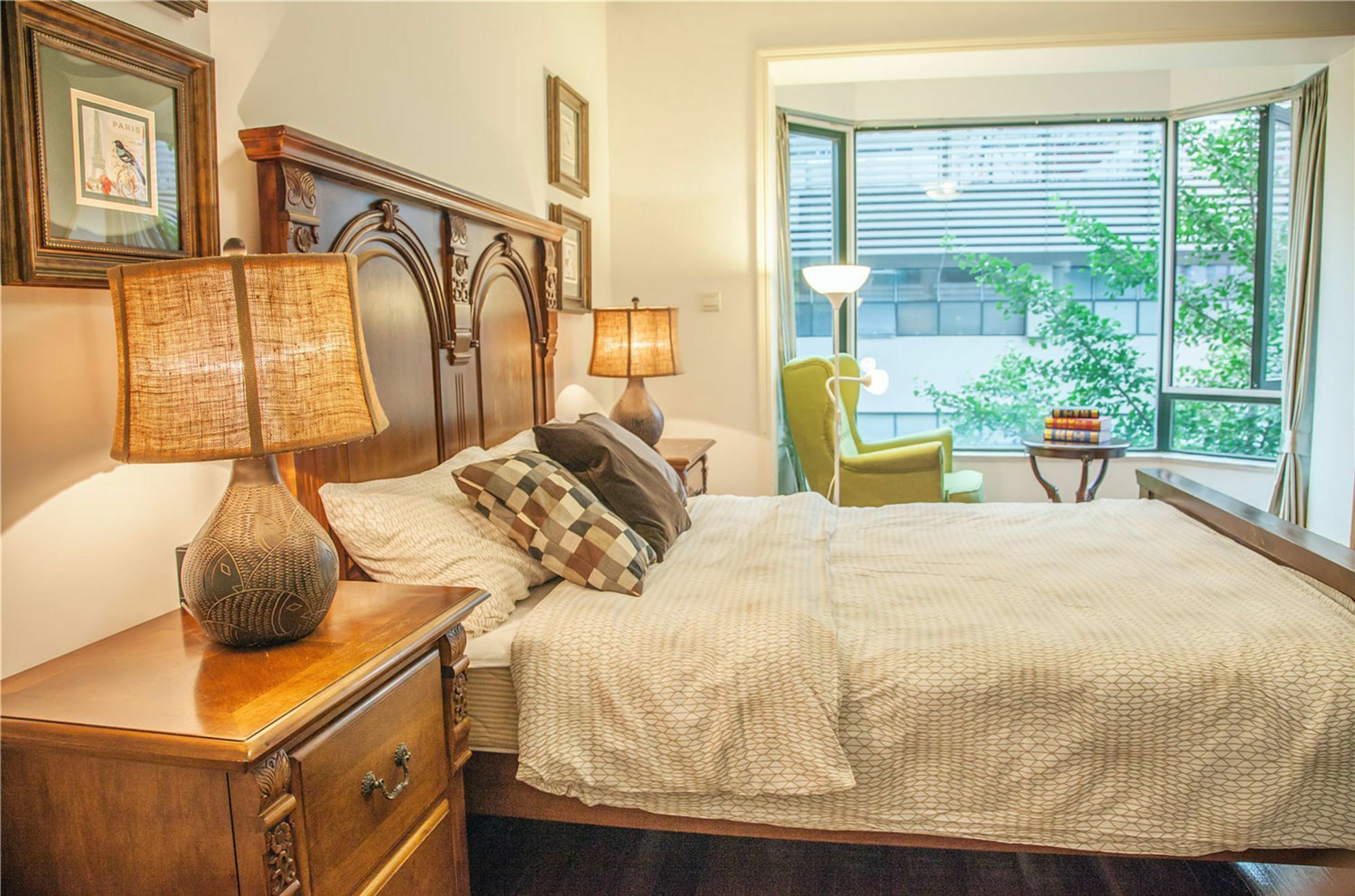 Muyun 3 Bedroom Xuhui Apartment