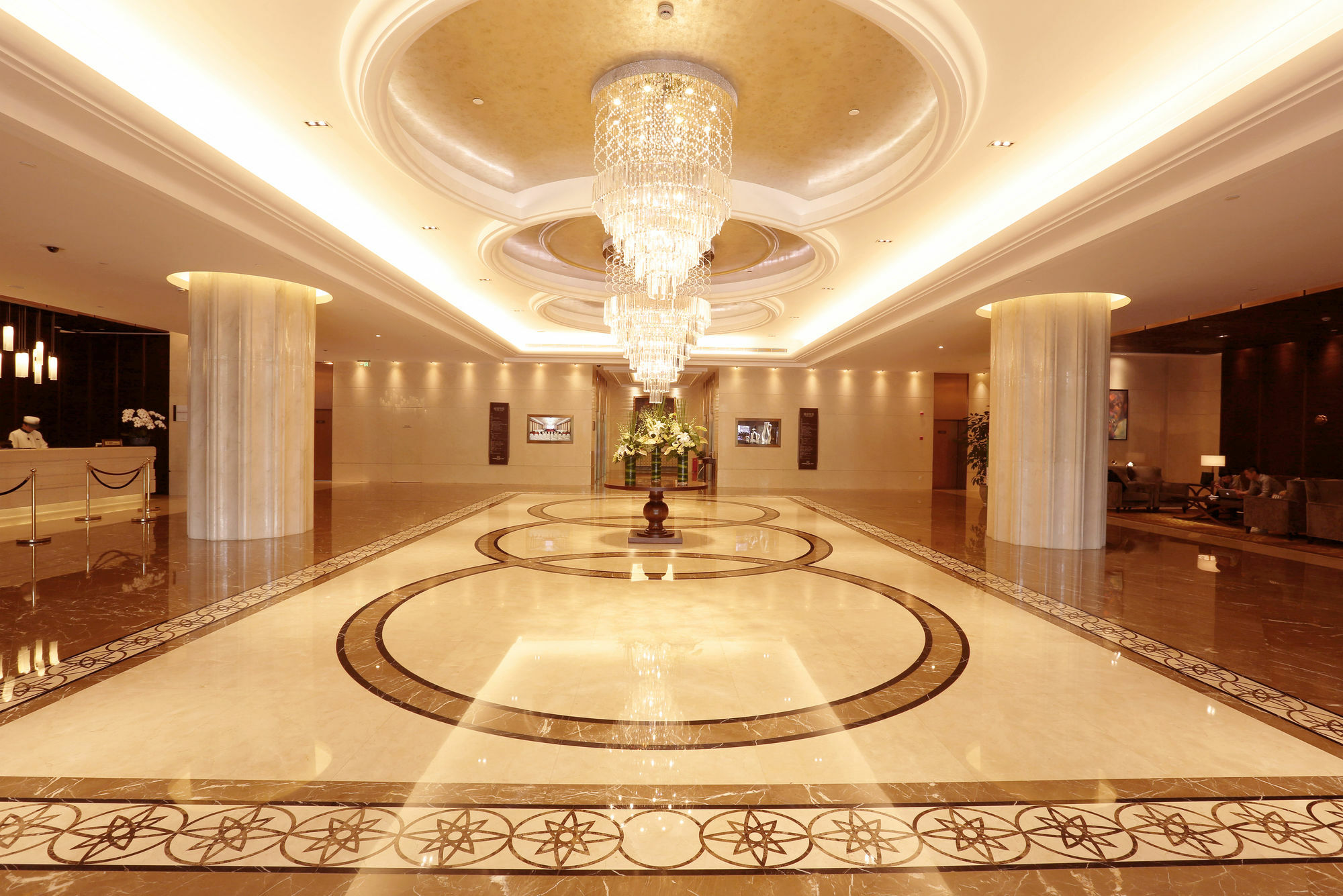 Otel Evergreen Laurel Hotel, Şanghay