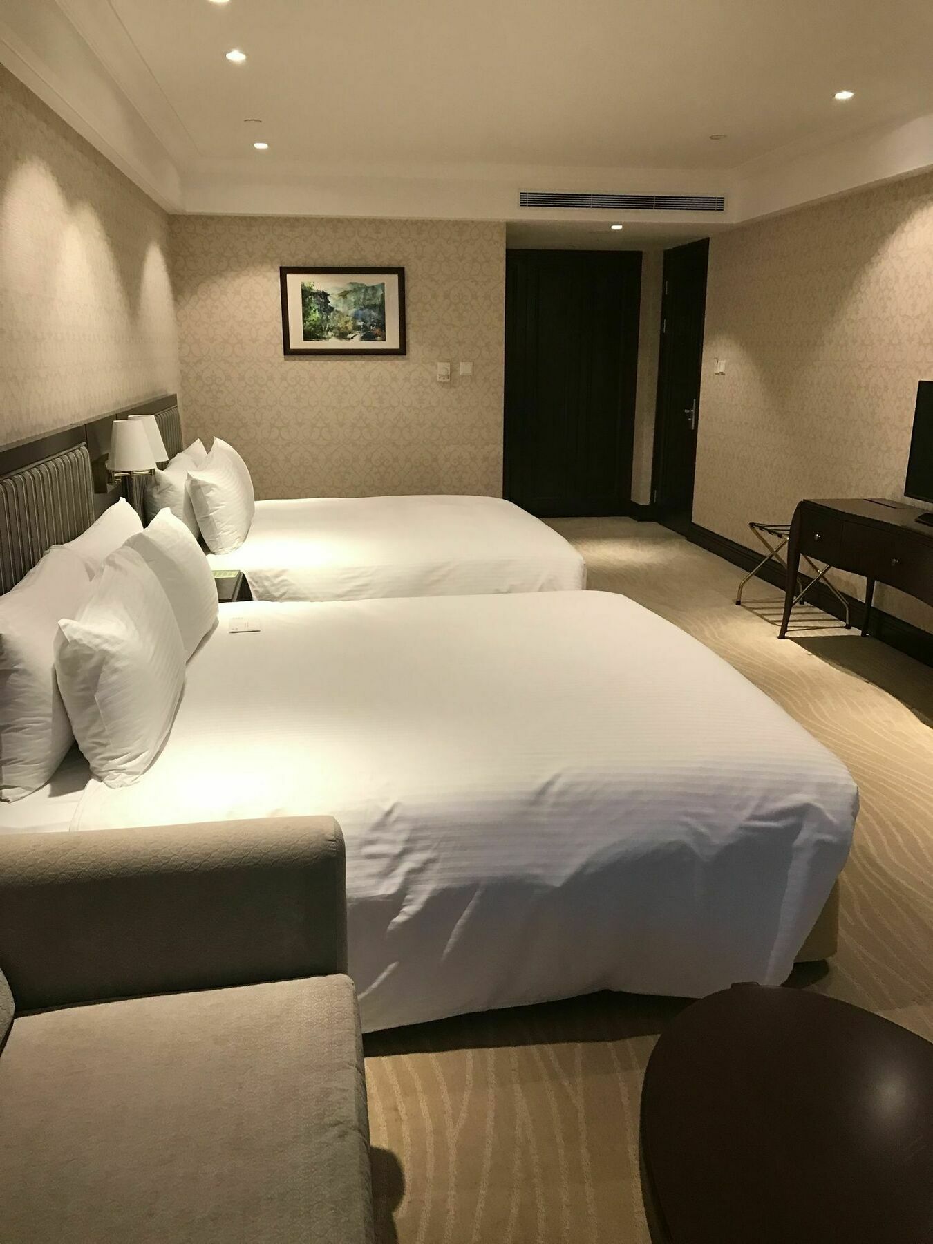 Evergreen Laurel Hotel, Otel 4*