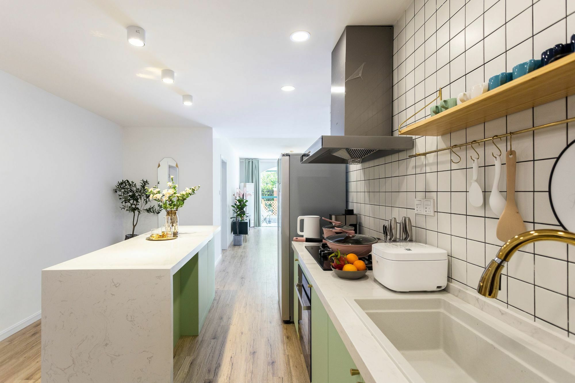 Starhome West Huaihai Road Branch Apartment
