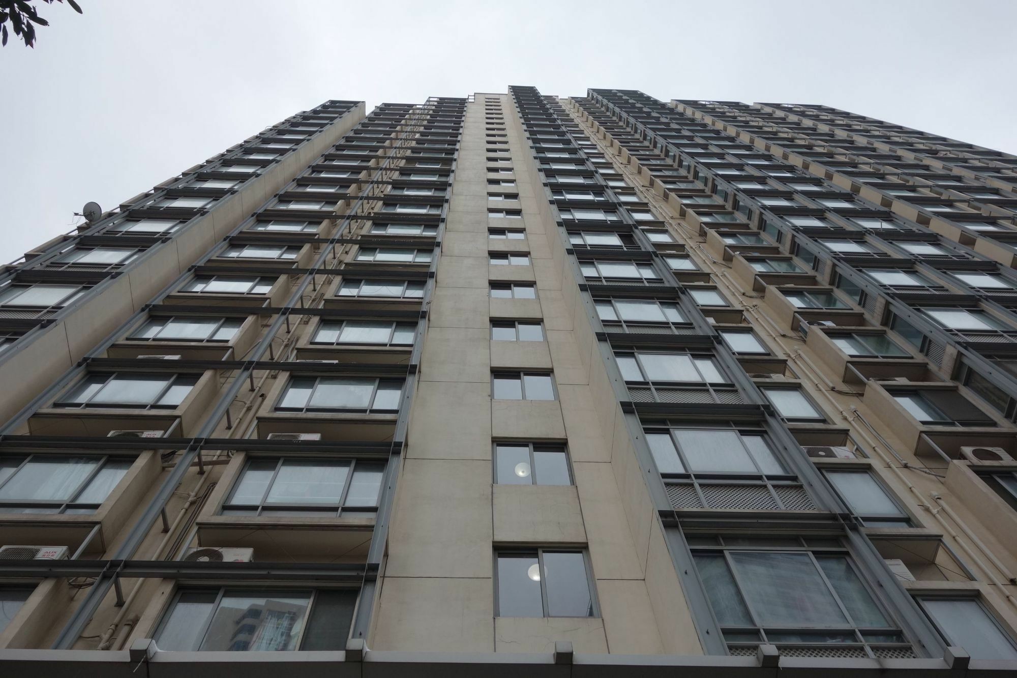 Your Saint Land Service Apartamento
