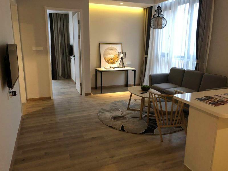 Hotel Zhongjian Suisseplace S Xangai