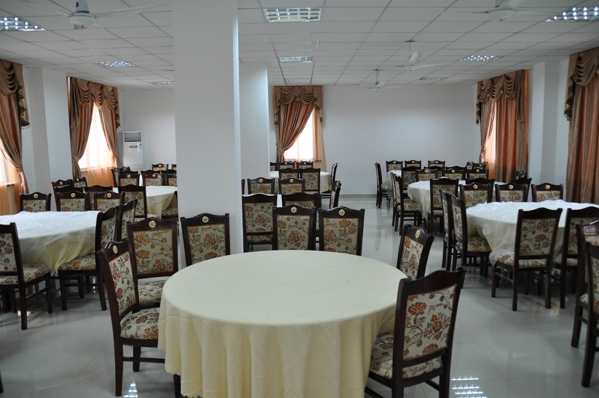 Junpeng Hotel