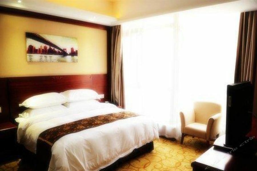 Vienna Pudong Airport Huaxia Road Hotel