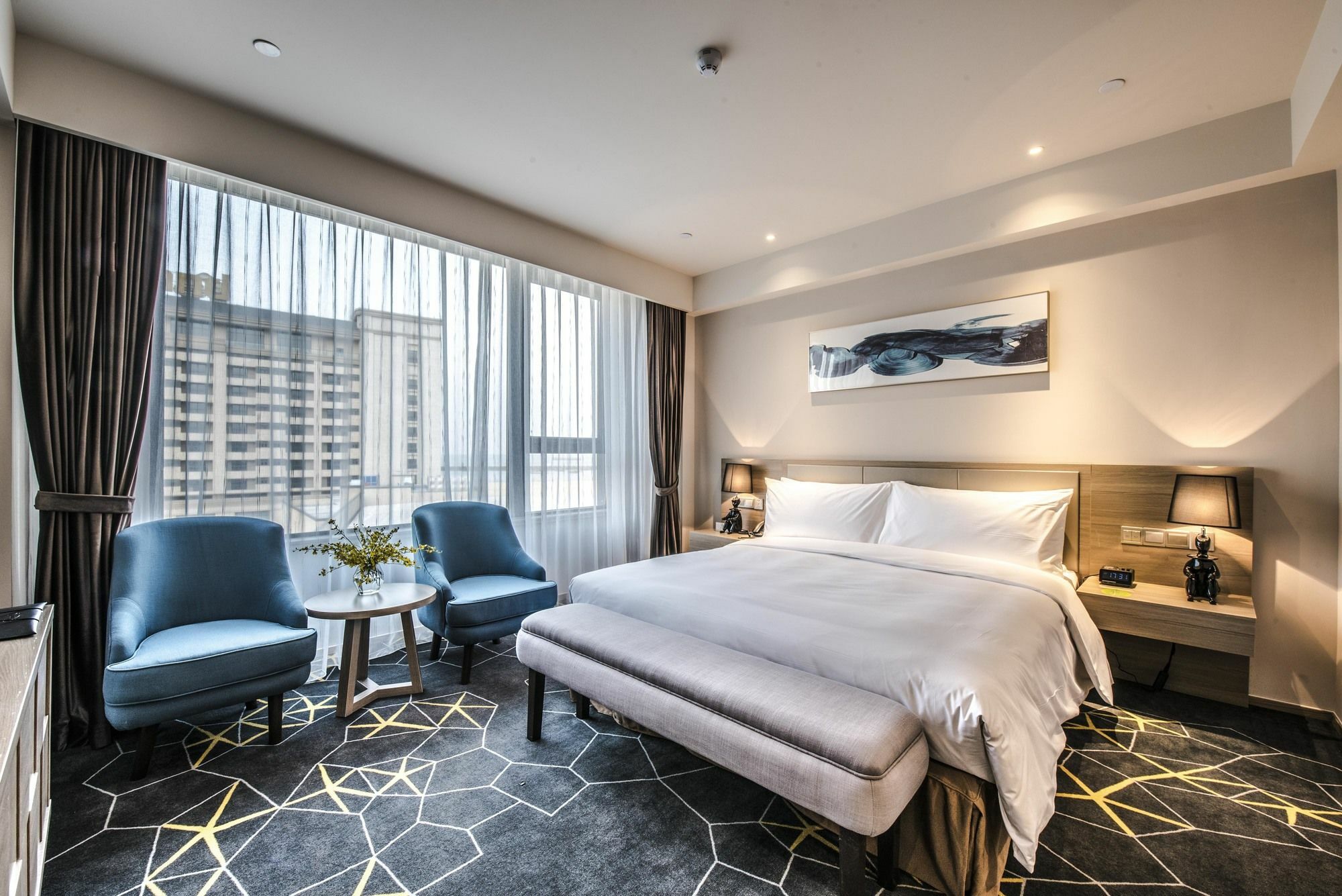 Q-box Sanjiagang -offer Pudong International Airport And Shuttle 4* Shanghai